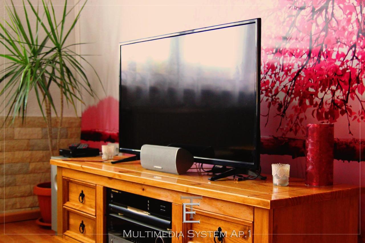 Transylvania Escape Apartment Richisu Bagian luar foto