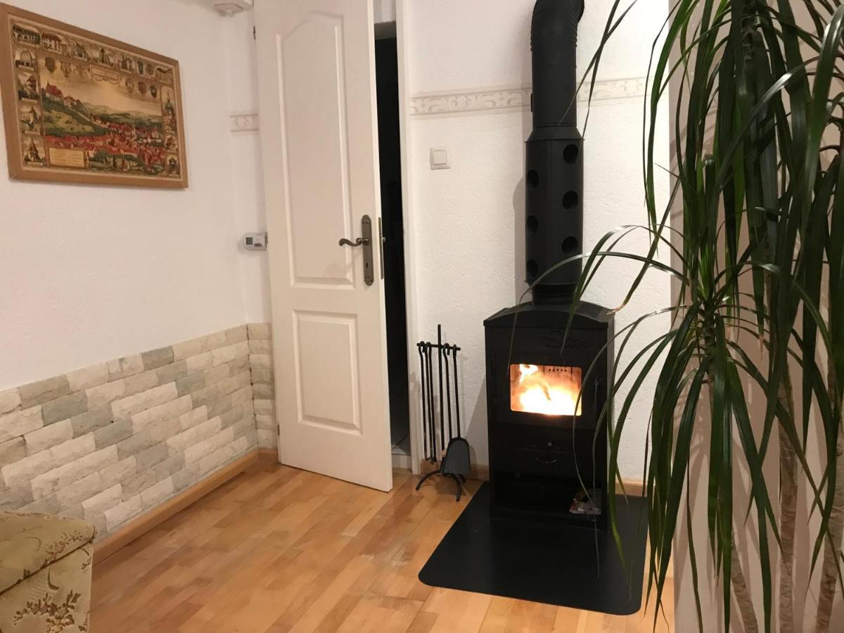 Transylvania Escape Apartment Richisu Bagian luar foto